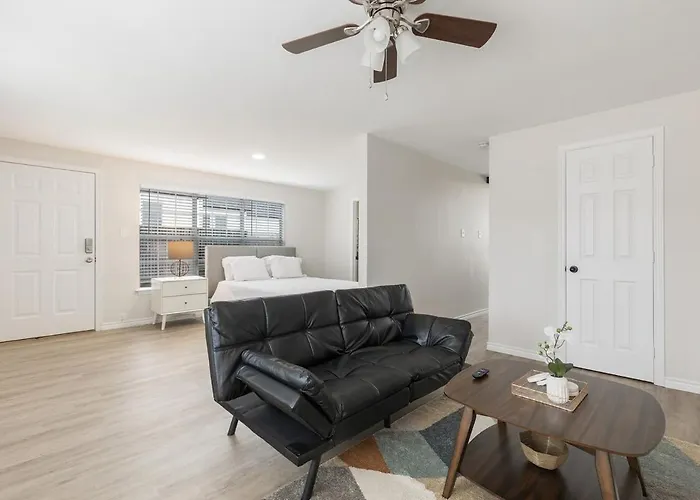 Calmont 3* Fort Worth